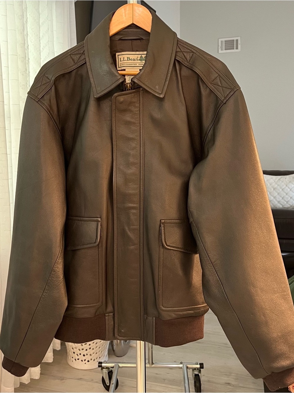 L.L. Bean Men's Goatskin Leather Flight Bomber Jacket L-Reg Brown A-2 Style